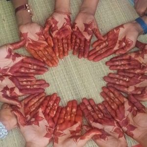 Meet your Posher, Absari